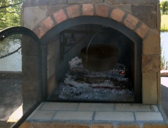 Stone Age Manufacturing 18 Inch Cooking Crane for Outdoor Fireplaces and Brick Ovens