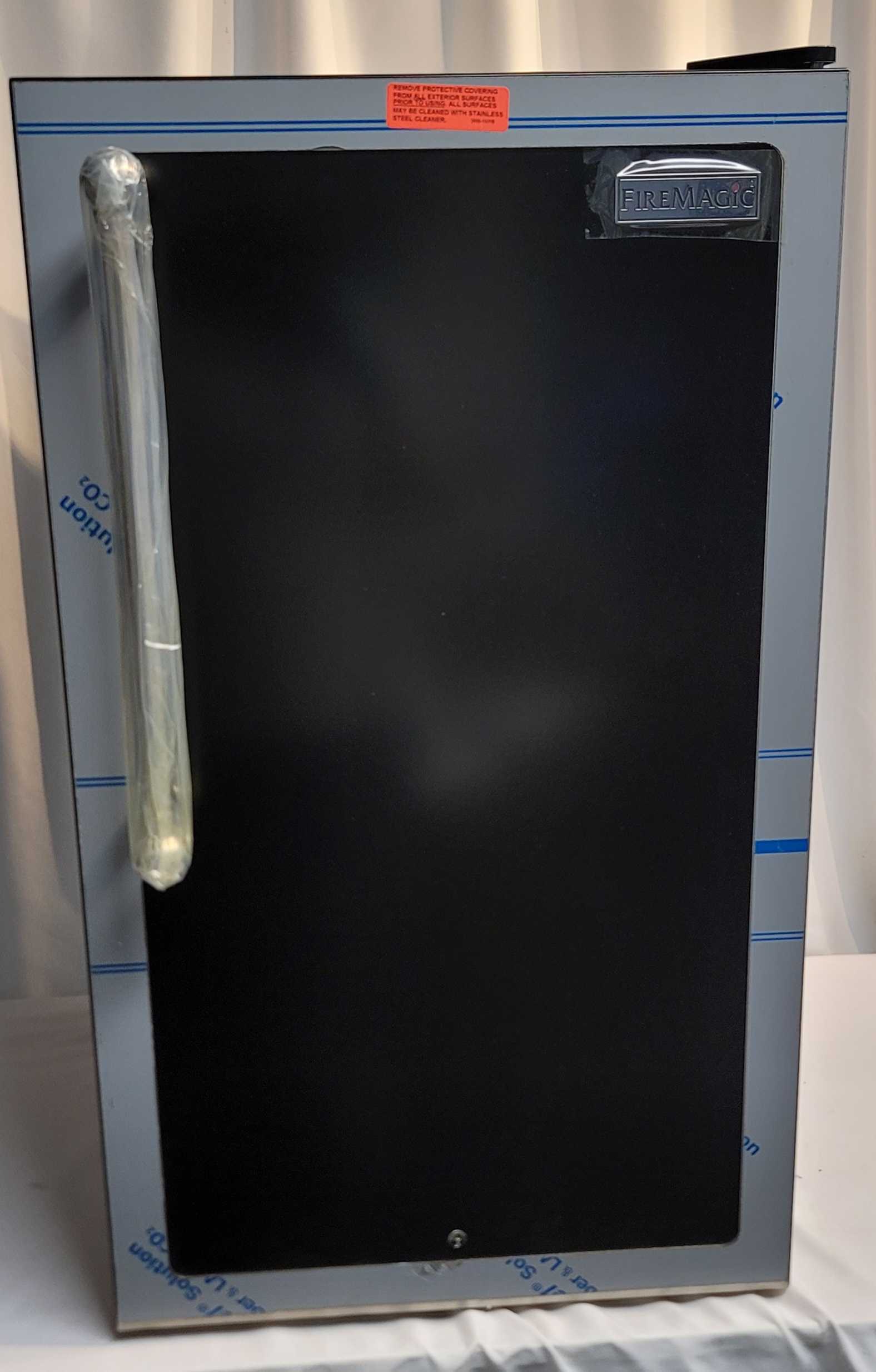(Open Box Item) - Fire Magic Black Diamond Refrigerator with Right Hinge