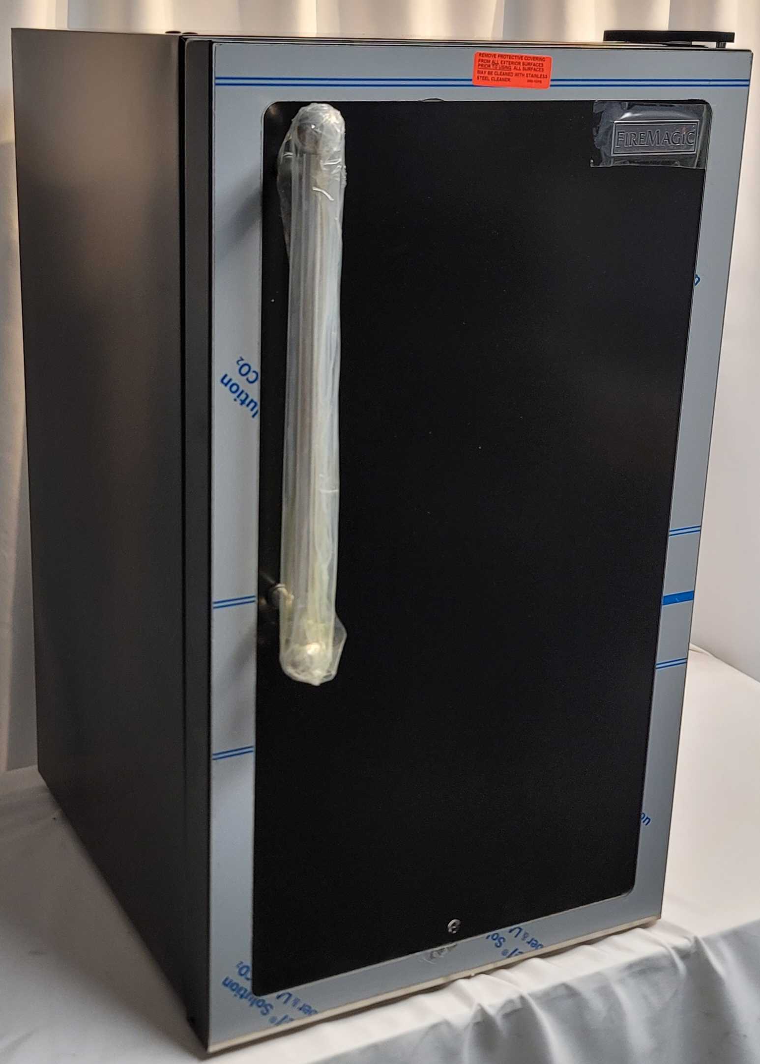 (Open Box Item) - Fire Magic Black Diamond Refrigerator with Right Hinge