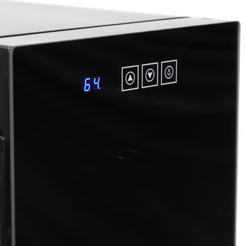 Magic Chef 10 x 20 Inch Black 6 Bottle Thermoelectric Wine Cooler