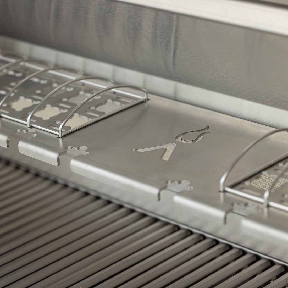 Blaze Grills 32 Inch Four Burner LTE PRO Gas Grill Head
