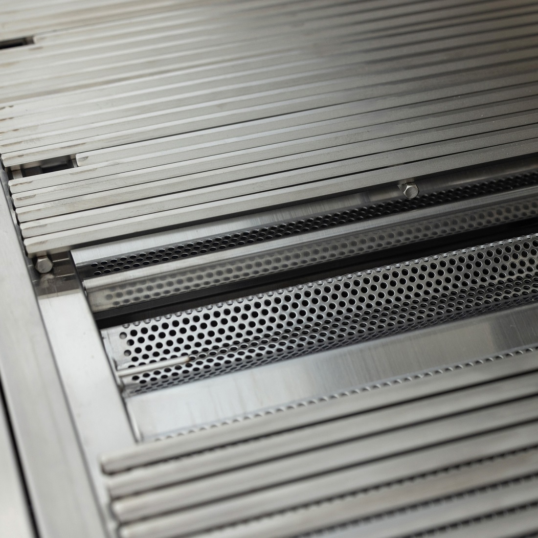 Blaze Grills 40 Inch Five Burner LTE PRO Gas Grill Head