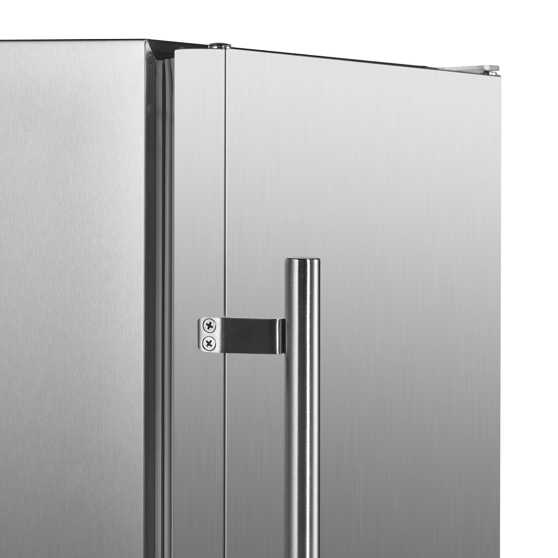Blaze Grills 20 Inch Outdoor Rated Compact Fridge
