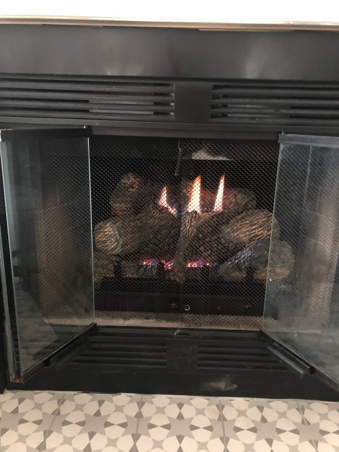 Empire 18" Flint Hill Ceramic Fiber Ventless Natural Gas Log Set and Millivolt Contour Burner