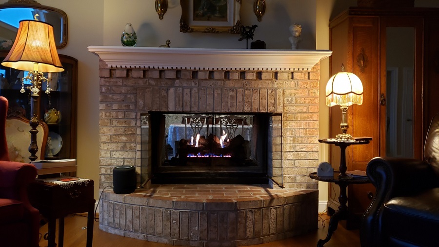 Empire 24" Multi-Sided Rock Creek Refractory Ventless Propane Gas Log Set and Intermittent Slope Glaze Burner