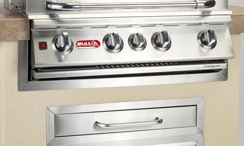 Bull Outdoors Stainless Steel Finishing Frame for 38 Inch Grill Heads