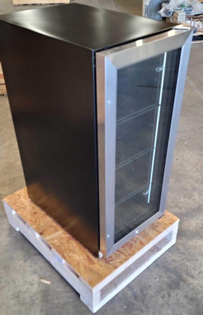 American Made Grills 15 Inch Outdoor Rated Fridge with Glass Door