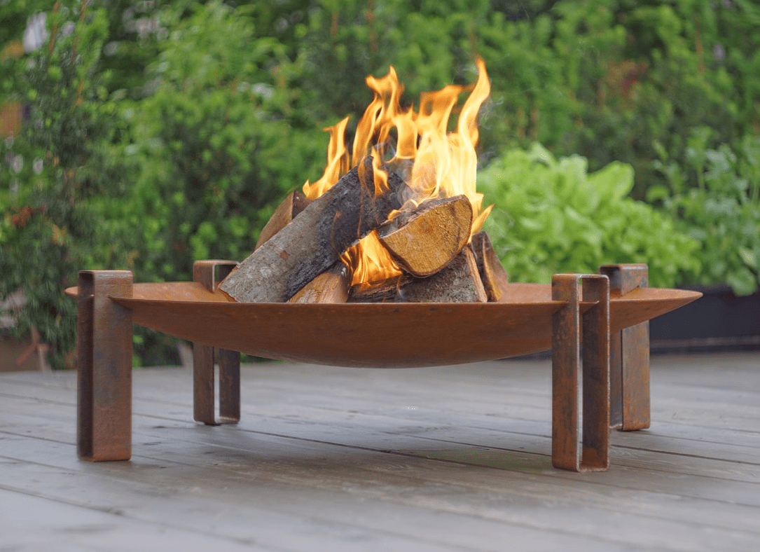 Curonian Deco 31 1/2 Inch Alna Steel Wood Burning Fire Pit
