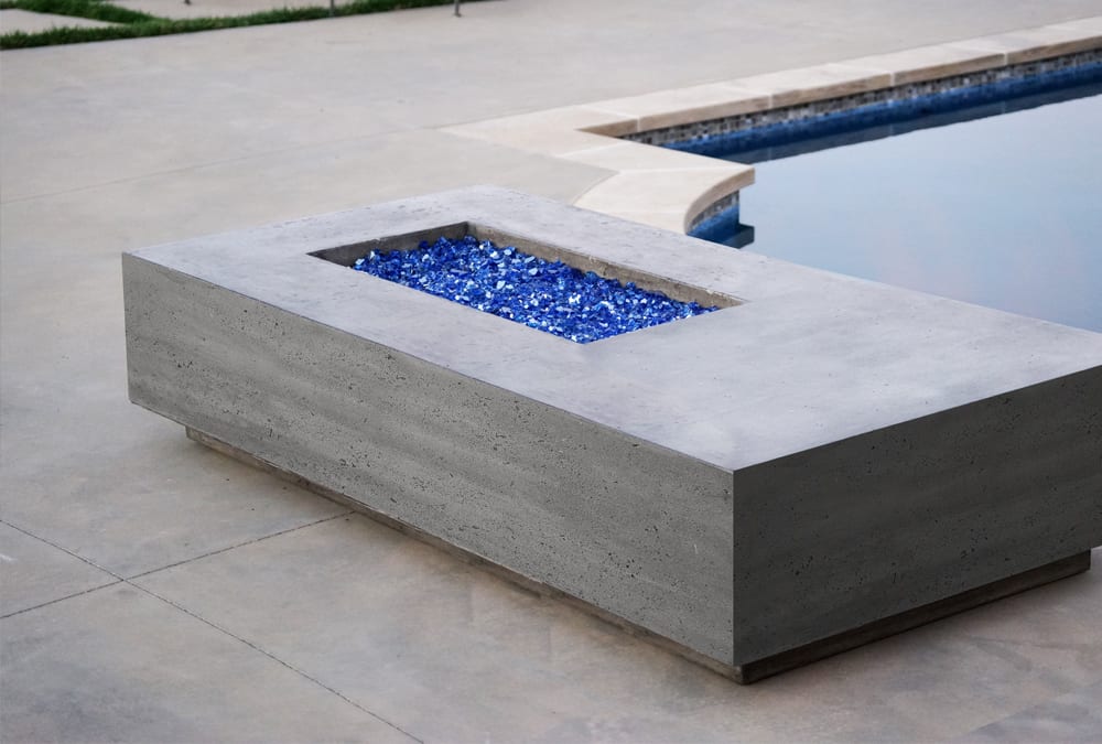 Prism Hardscapes Tavola 5 Fire Table