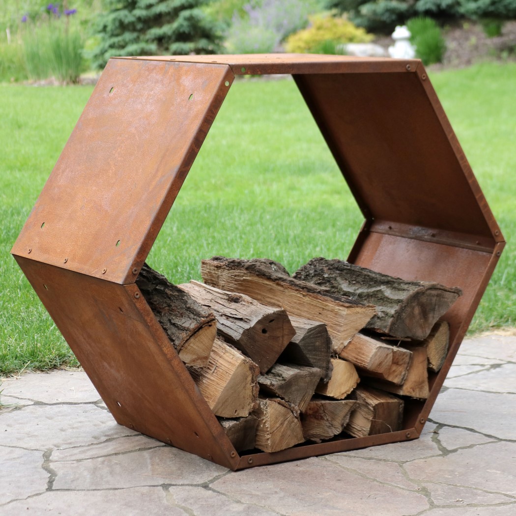 Sunnydaze 30 Inch Hexagonal Oxidized Heavy-Duty Steel Honeycomb Log Rack