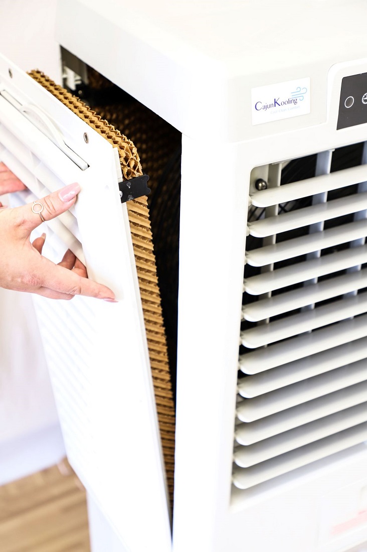 Cajun Kooling 3000 CFM 4 Speed Portable Evaporative Cooler