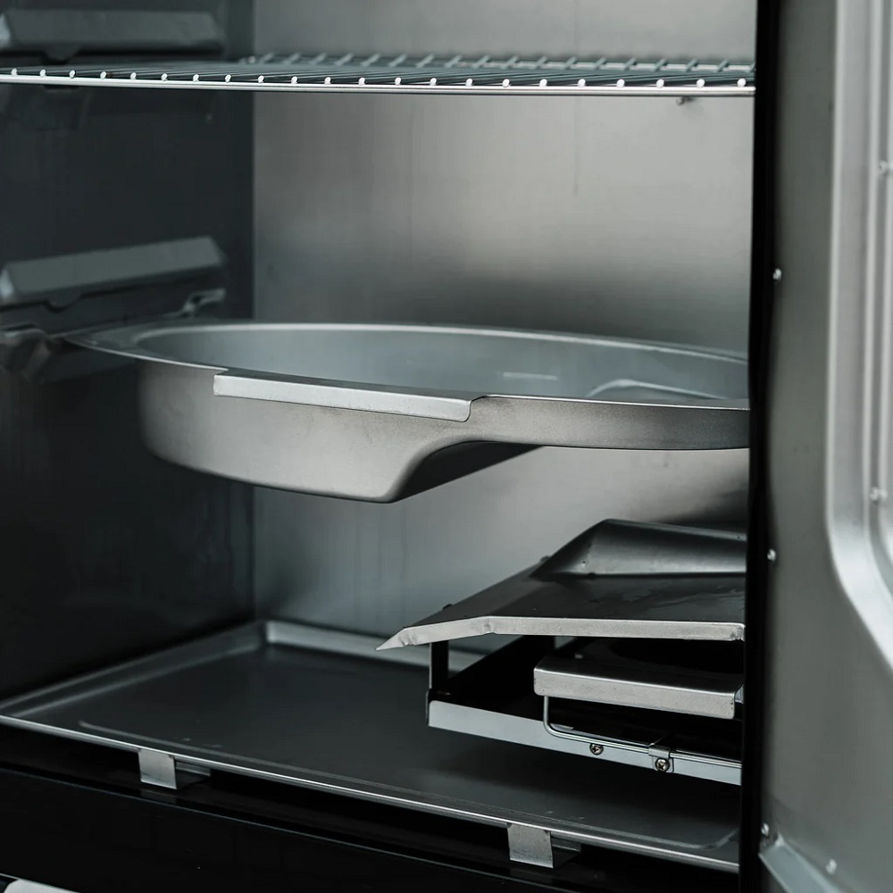 Masterbuilt 40 Inch Digital Electric Smoker with Window and Legs