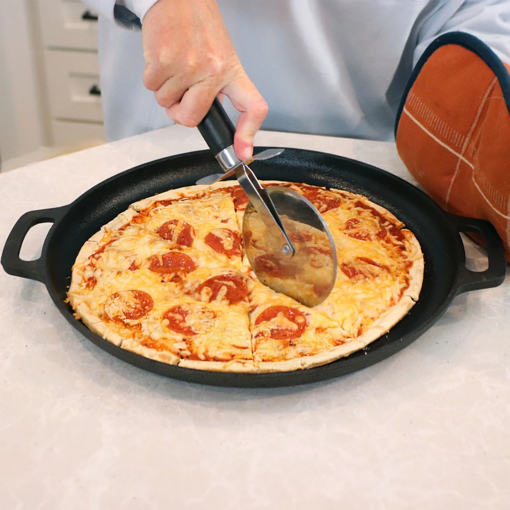 Sunnydaze 14 Inch Pre-Seasoned Cast Iron Pizza Pan