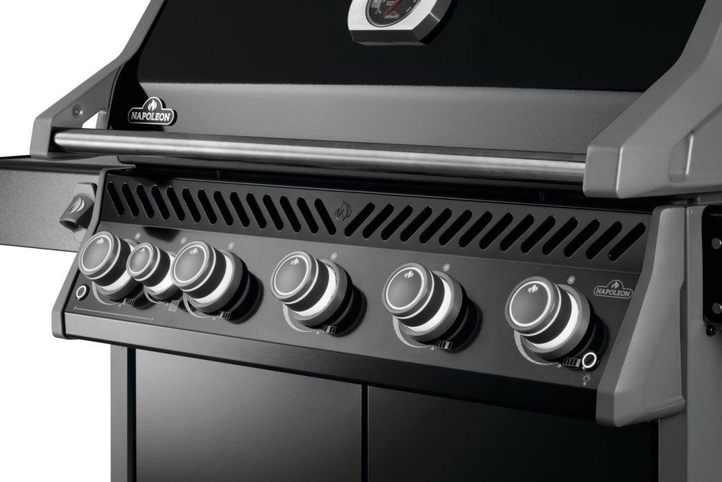 Napoleon Grills Black Rogue Pro 625 Gas Grill with Infrared Side Burners