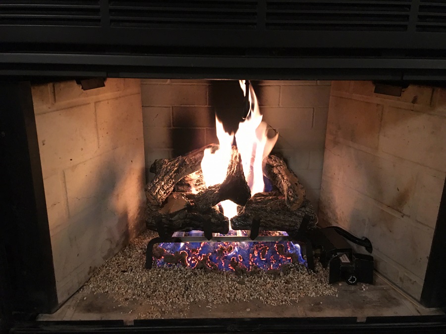 Real Fyre 16" Charred Oak Vented Propane Gas Logs Set with Safety Pilot Kit