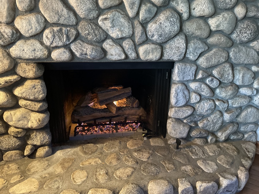 Real Fyre 24" Split Oak Designer Plus Vented Natural Gas Logs Set  - Match Light