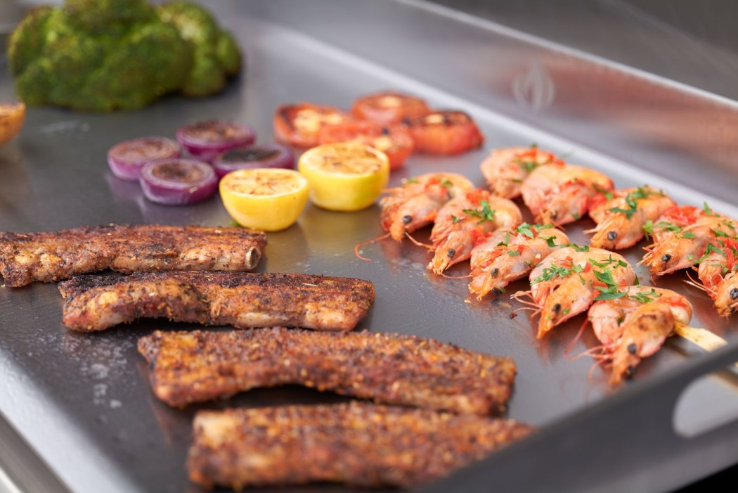 Napoleon Grills 32 Inch 700 Series Built-In Gas Griddle