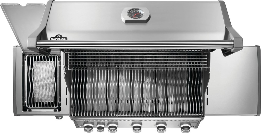 Napoleon Grills Black Rogue Pro 625 Gas Grill with Infrared Side Burners