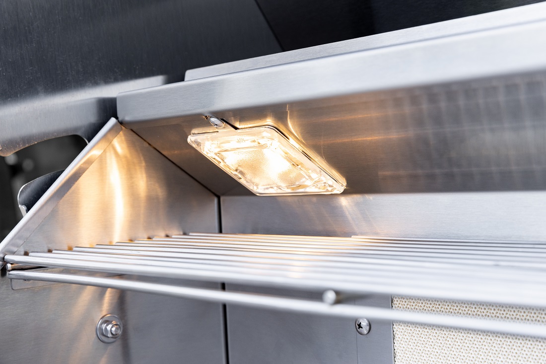 Summerset 32 Inch Sizzler Pro Built-In Gas Grill Head