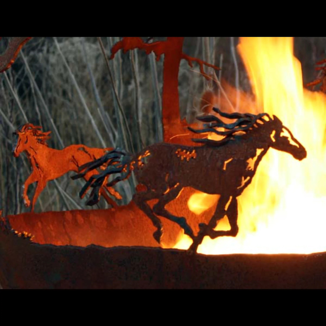 The Fire Pit Gallery 37 Inch Wildfire Sphere Fire Pit with Flat Steel Base