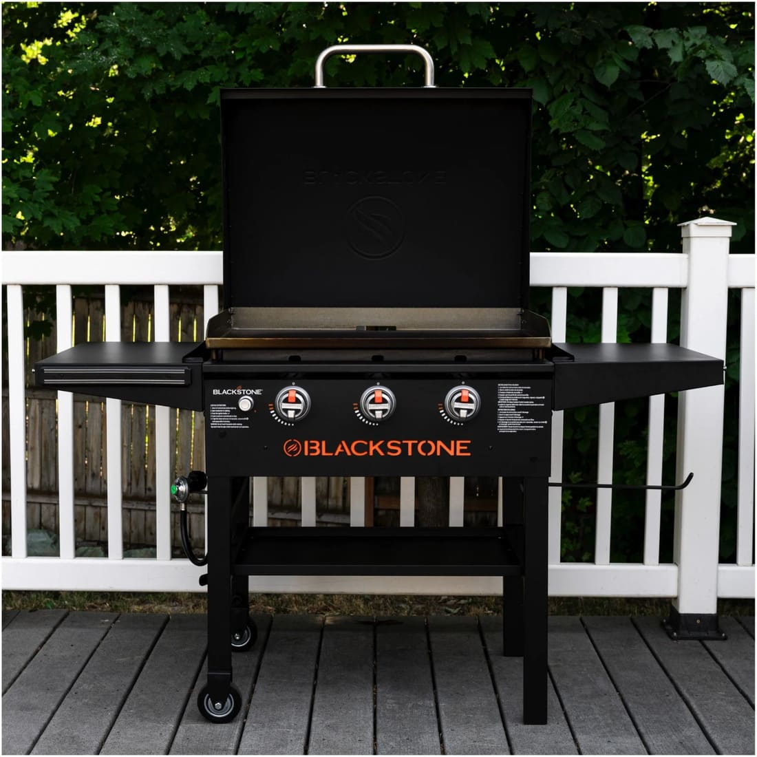Blackstone 28 Inch Dual Side Shelf Propane Griddle with Hood and Omnivore Technology