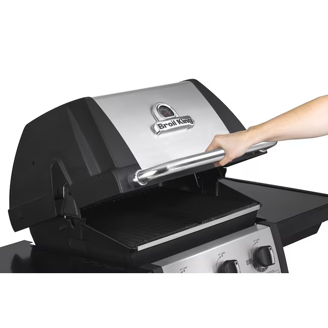 Broil King Monarch 390 3-Burner Gas Grill