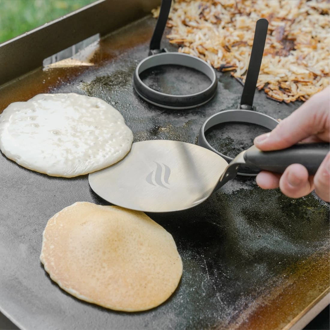 Blackstone Essential 4 Piece Breakfast Kit for Griddle