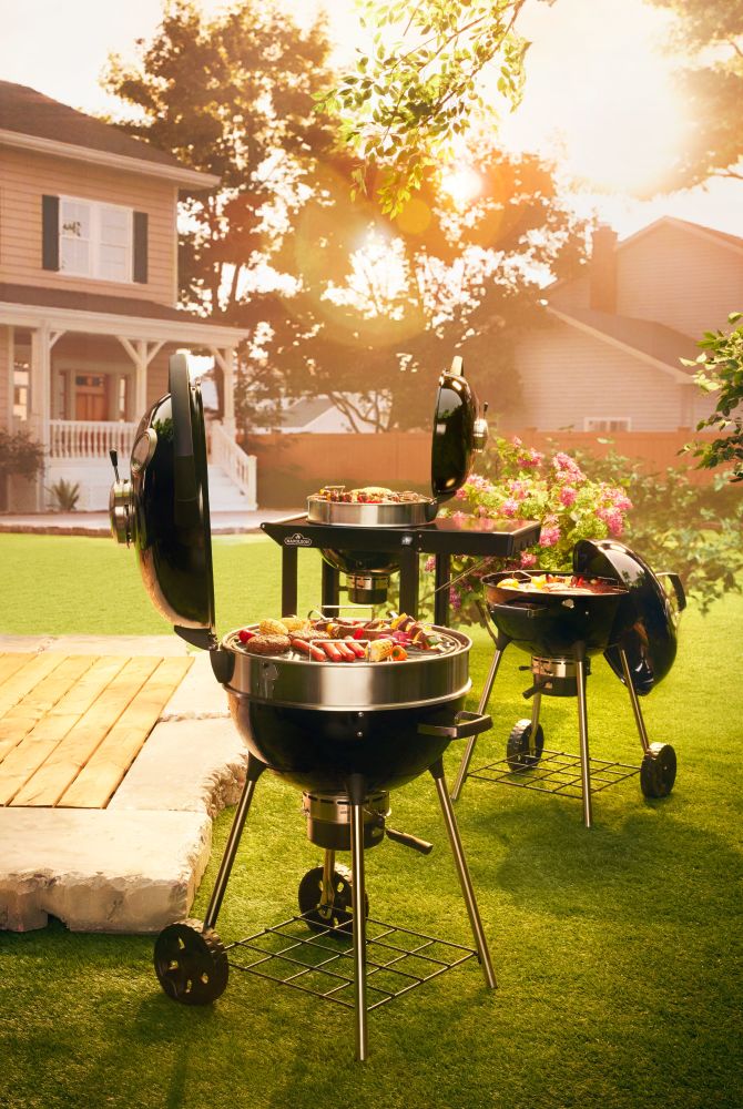 Napoleon Grills 22 Inch Black Pro Charcoal Kettle Grill