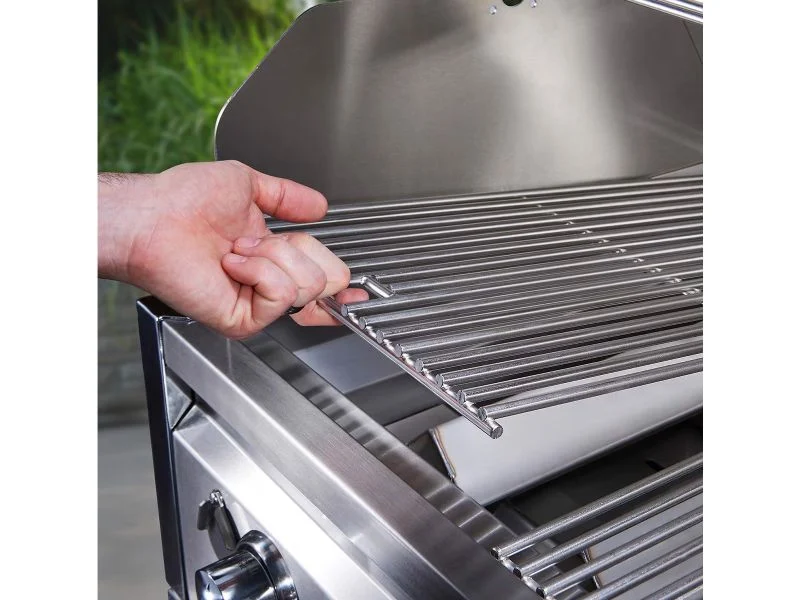 Crown Verity 30 Inch Roll-Dome Package Mobile Gas Grill