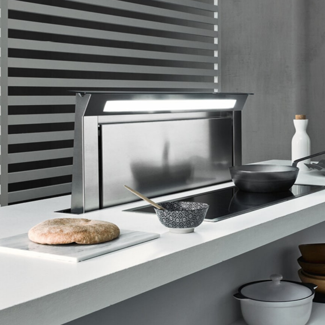 Falmec 36 Inch Tempered Glass Downdraft Hood