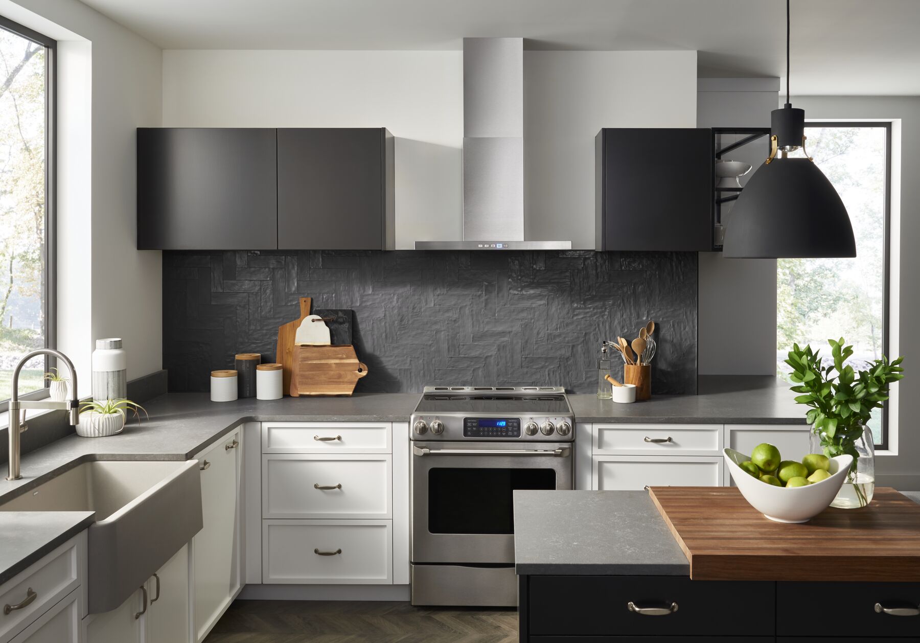 Broan 30 Inch Convertible Wall-Mount T-Style Chimney Range Hood