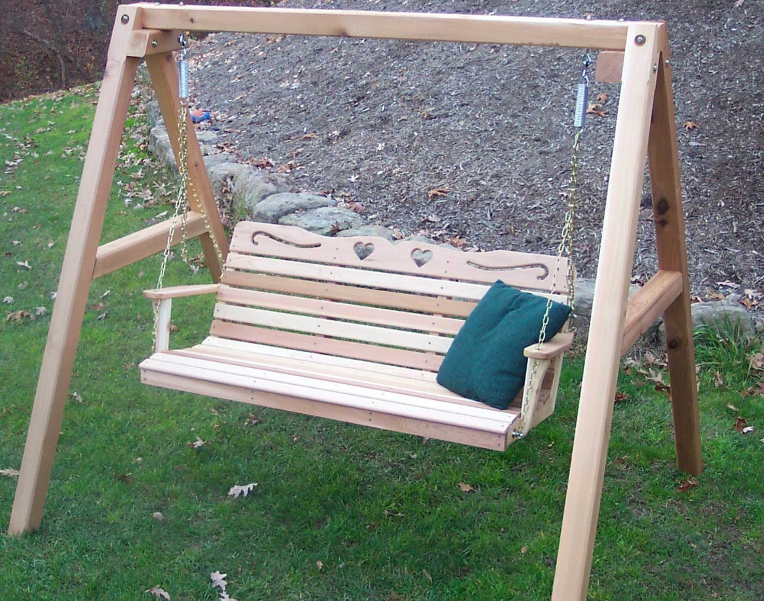 Creekvine Designs 6 Foot Cedar Royal Country Hearts Porch Swing
