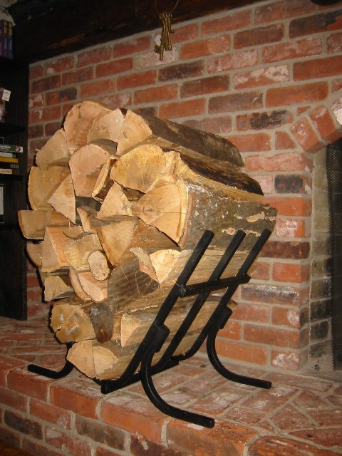 Grate Wall of Fire 27 Inch Firewood Rack