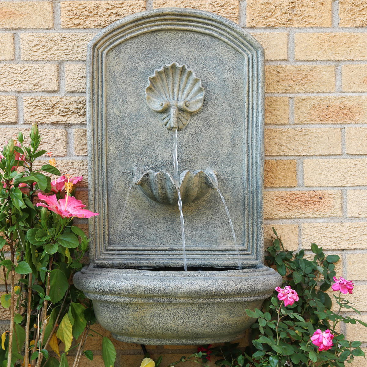 Sunnydaze 27 Inch Seaside Solar Wall Fountain