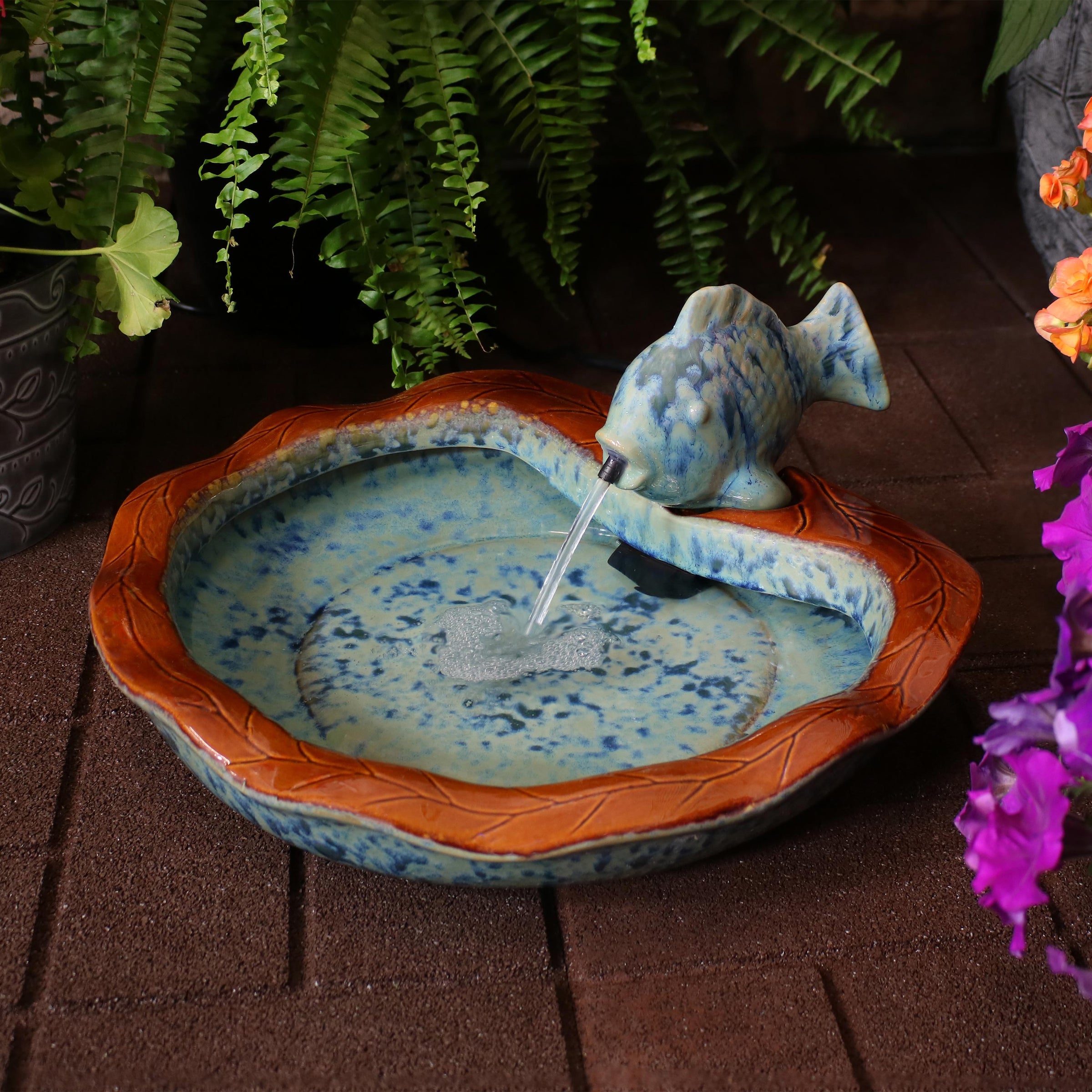 Sunnydaze Ceramic Fish Fountain