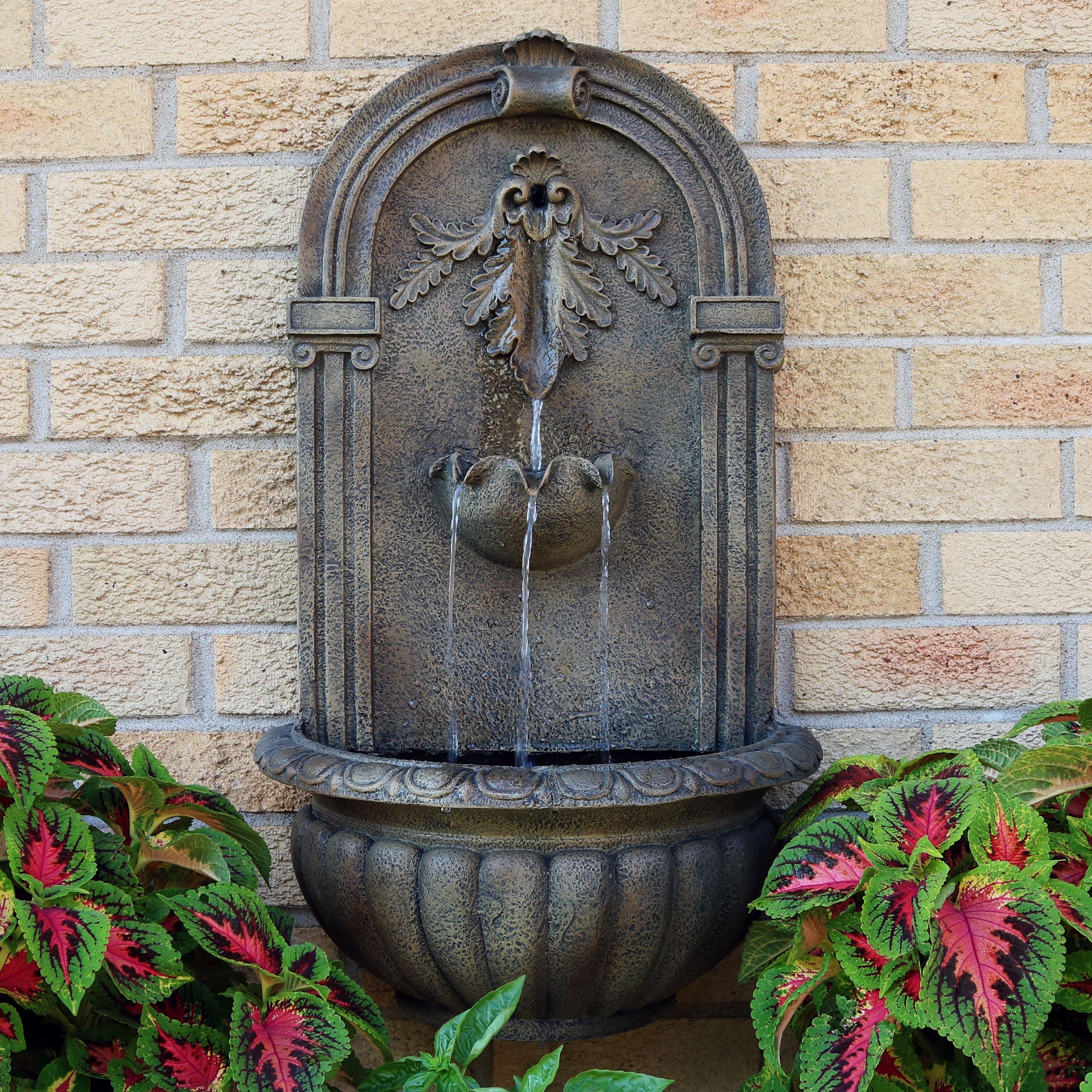 Sunnydaze 27 Inch Florence Solar Wall Fountain