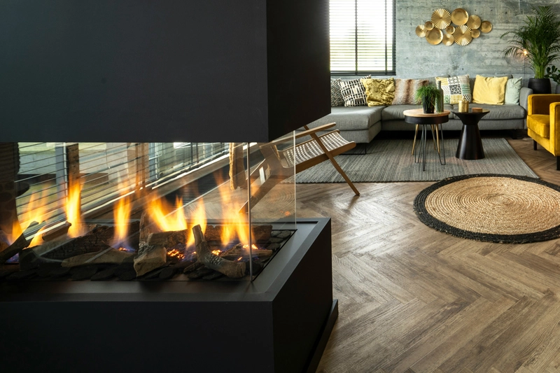 See-through or peninsula gas log set.