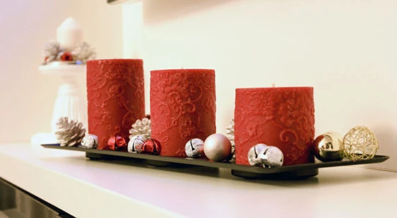 How to Decorate Your Fireplace for Christmas