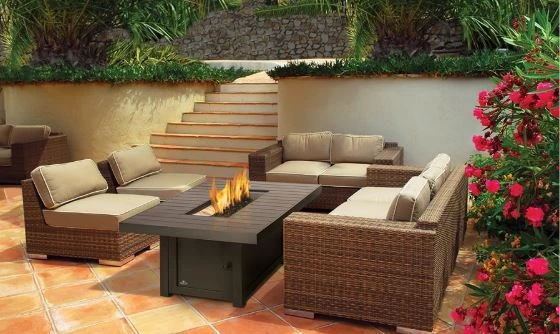 Napoleon Muskoka rectangular Patioflame fire table