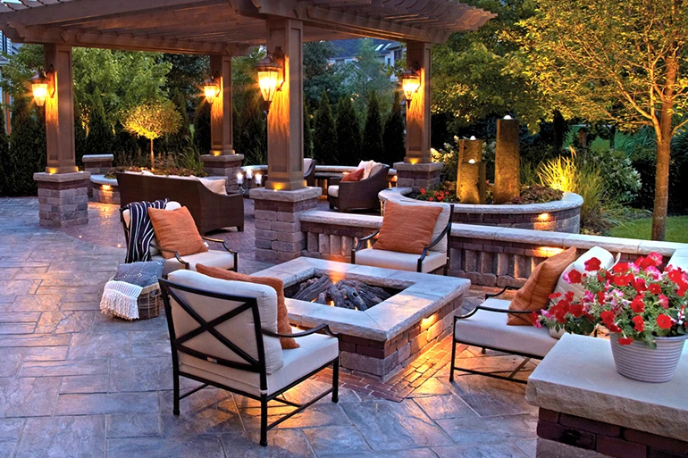 4 Tips On How To Start A Fire In A Fire Pit