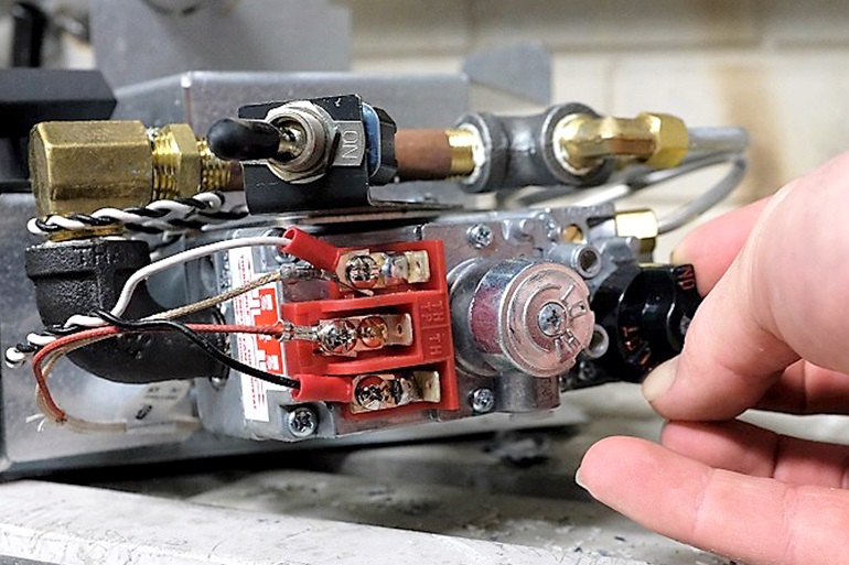 Overview of fireplace ignition types.